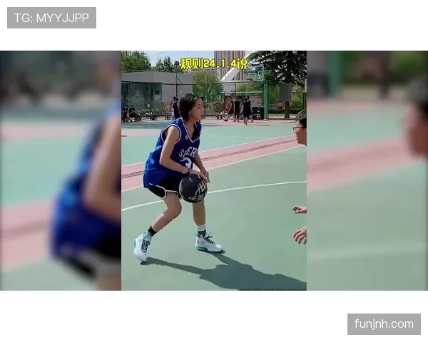 篮球“中线规则”的全面解析:定义、判定依据与常见违例关联 篮球“中线规则”的全面解析:定义、判定依据与常见违例关联